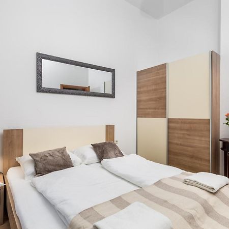 Wien Apartment Риека Экстерьер фото