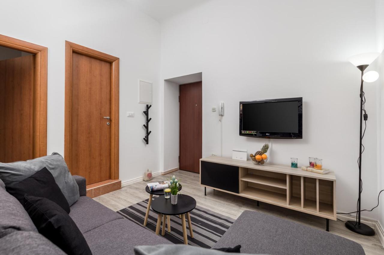 Wien Apartment Риека Экстерьер фото