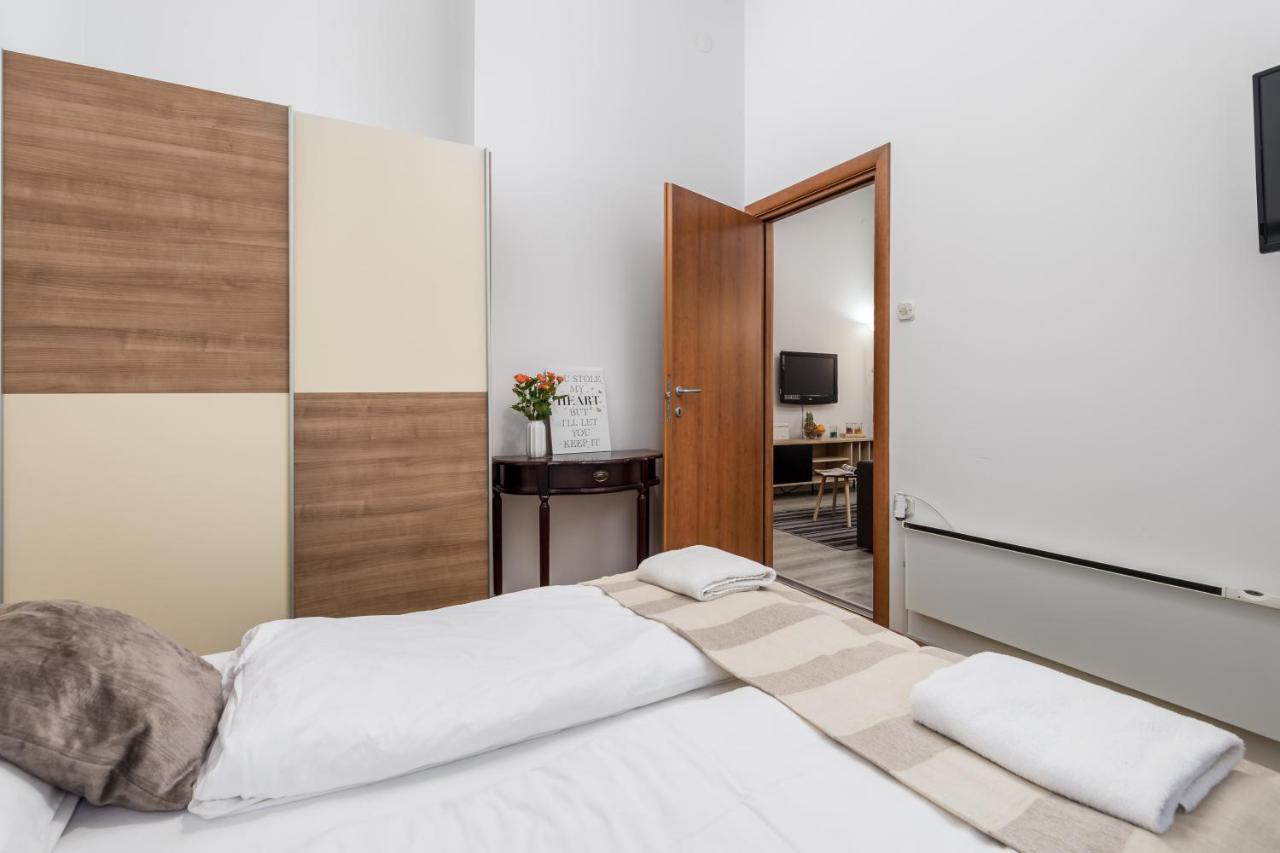 Wien Apartment Риека Экстерьер фото