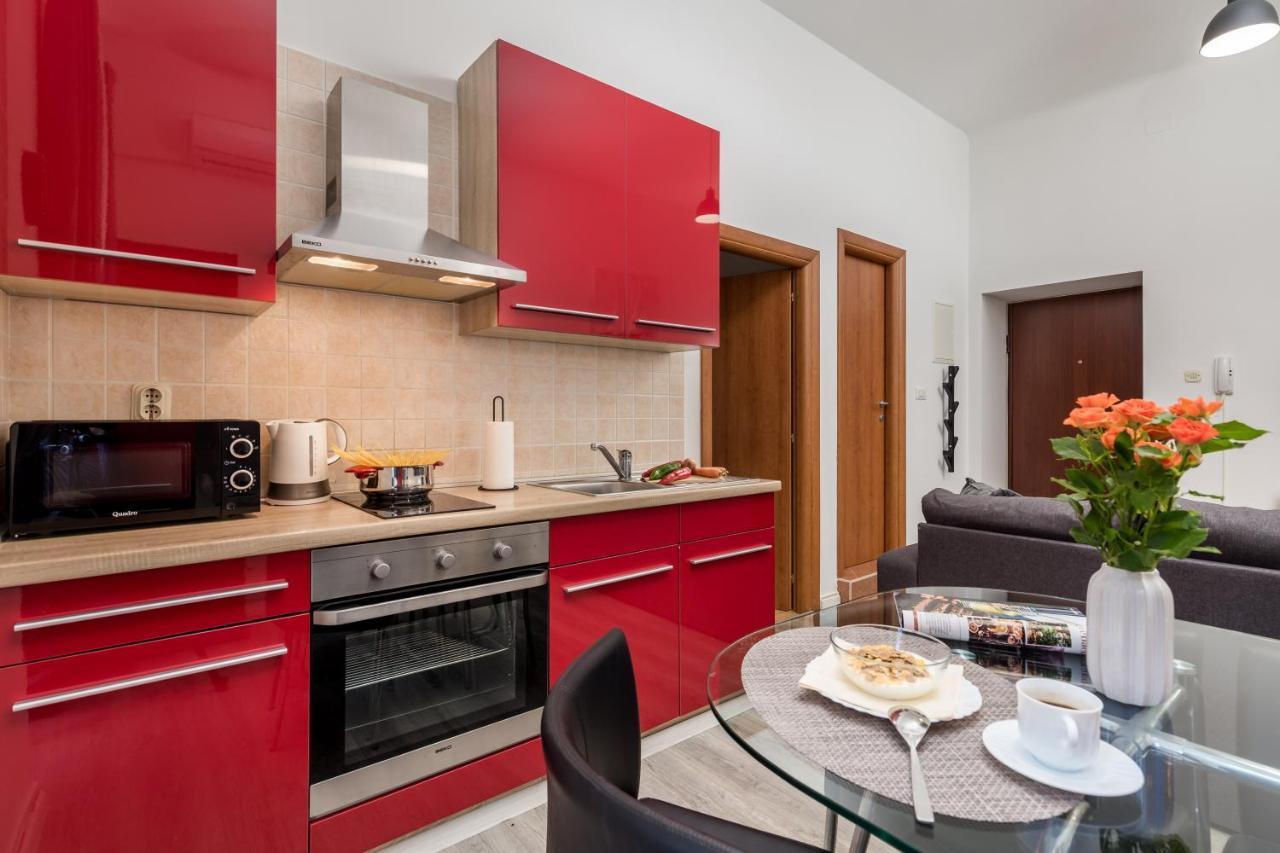 Wien Apartment Риека Экстерьер фото